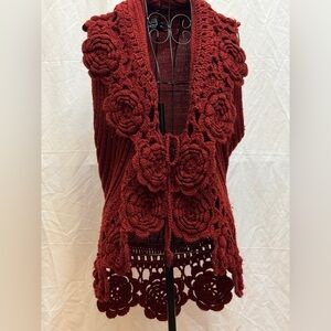 Chic Maroon Floral Knit Cardigan